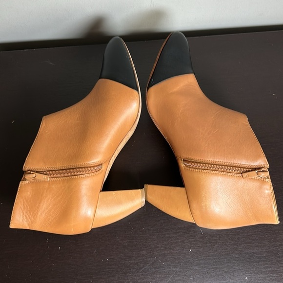 Loeffler Randall Nanette Captoe Bootie Leather Mid Heel Camel Black Sz 9 - Picture 6 of 9